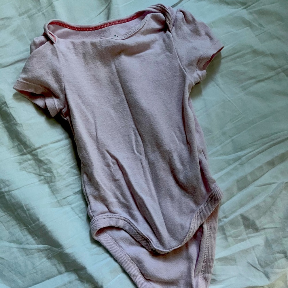 Baby girl onesie pink size 6-9 months by cloud island